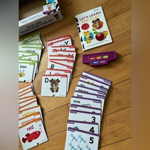 Baby Einstein book and talking flashcards set. GUC. Used 1x.